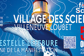 Affiche du village des sciences avec un phare et une baleine sur fond marin